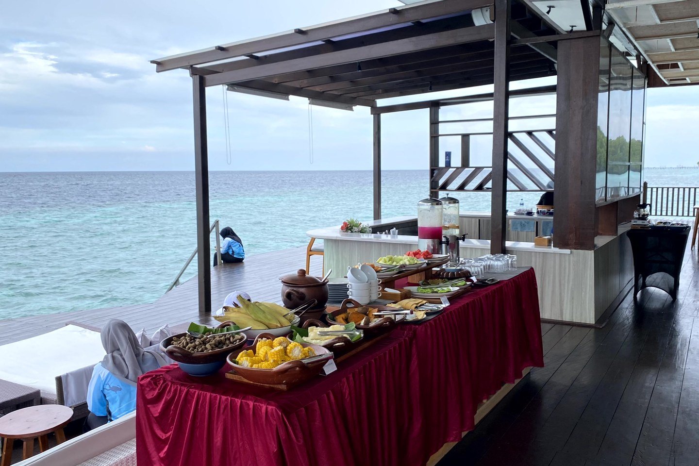 Breakfast buffet service at Samamea Floating Restaurant.